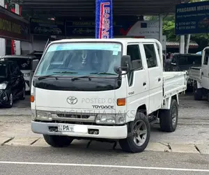 Toyota CrewCab 2001 Crew Cab (Used)