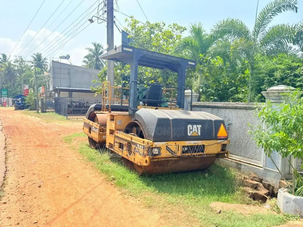 CAT CAT 2005 Heavy-Duty (Used)