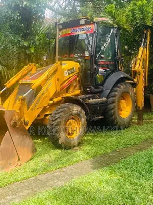 JCB 3CX Jcb 2006 Heavy-Duty (Used)