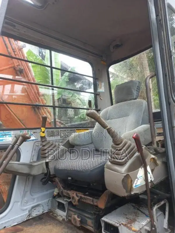 Hitachi 120-2 LANY 2000 Heavy-Duty (Used)