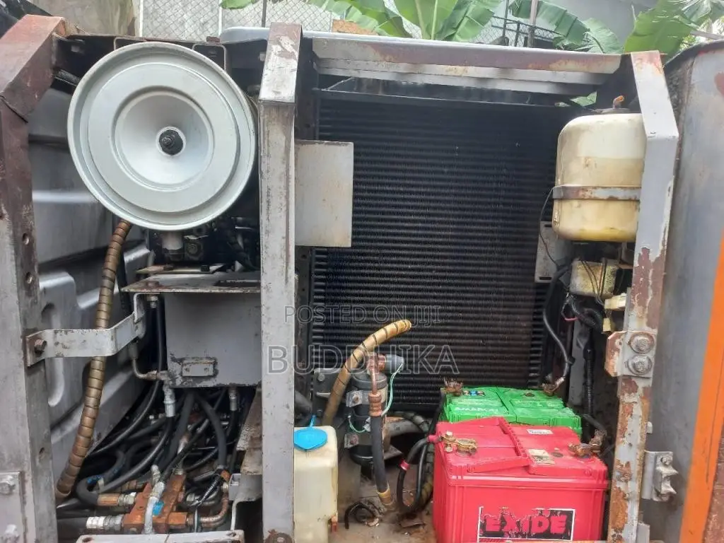 Hitachi 120-2 LANY 2000 Heavy-Duty (Used)