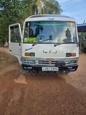 Isuzu Journey M 1981 Bus (Used)
