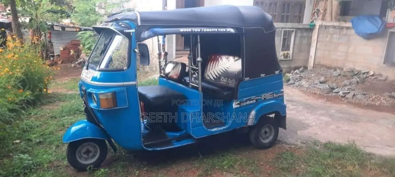 Bajaj 4 Stroke 2010 Three Wheel (Used)