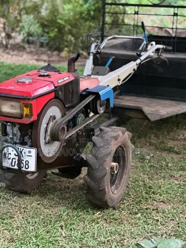 Kubota Kubota 2012 Tractor (Used)