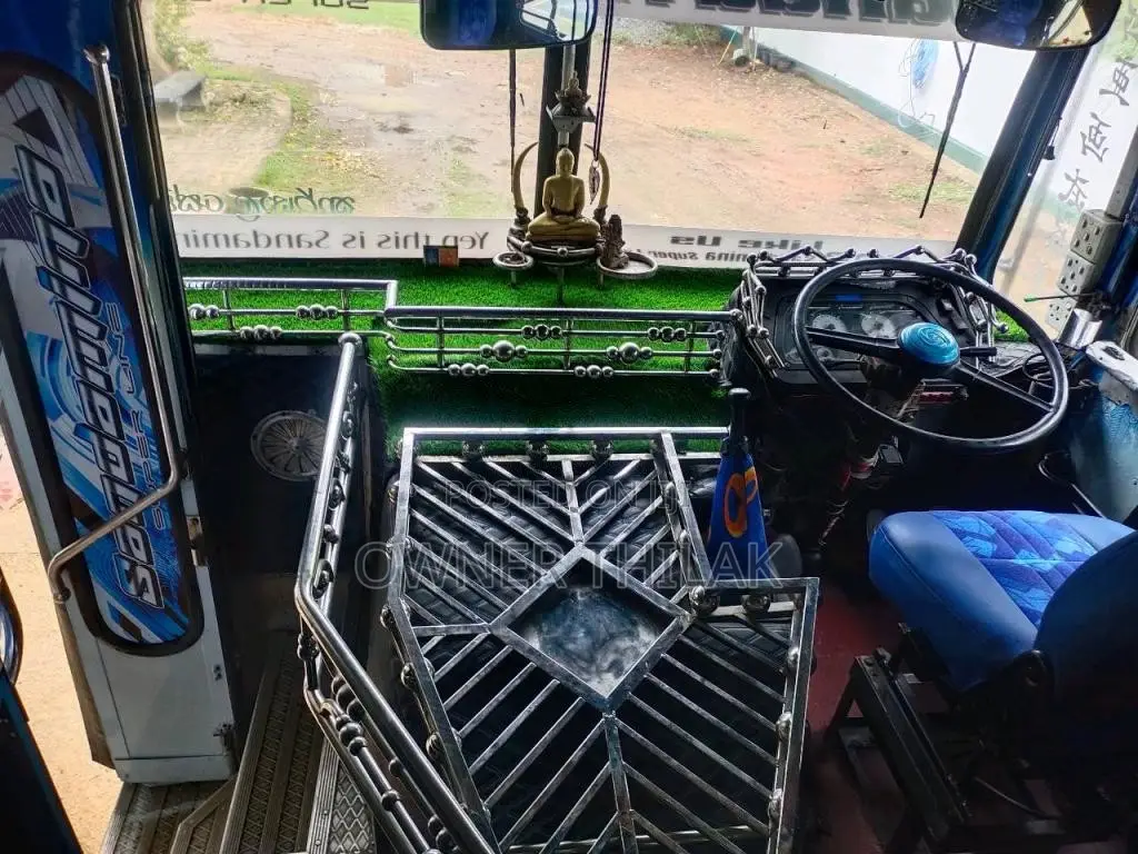 Ashok-Leyland Viking 2015 Bus (Used)