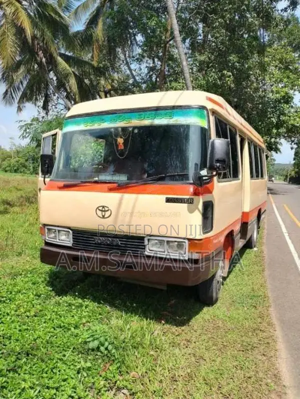 Toyota Coaster 1983 Bus (Used)