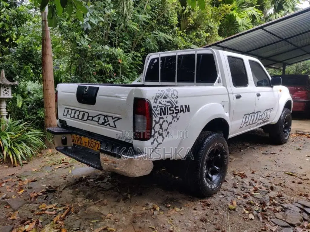 Nissan D22 2012 Pickup (Used)