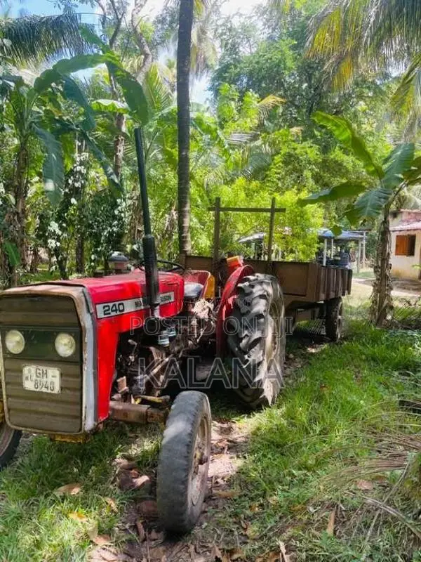 Massey-Ferguson 240 2000 Tractor (Used)
