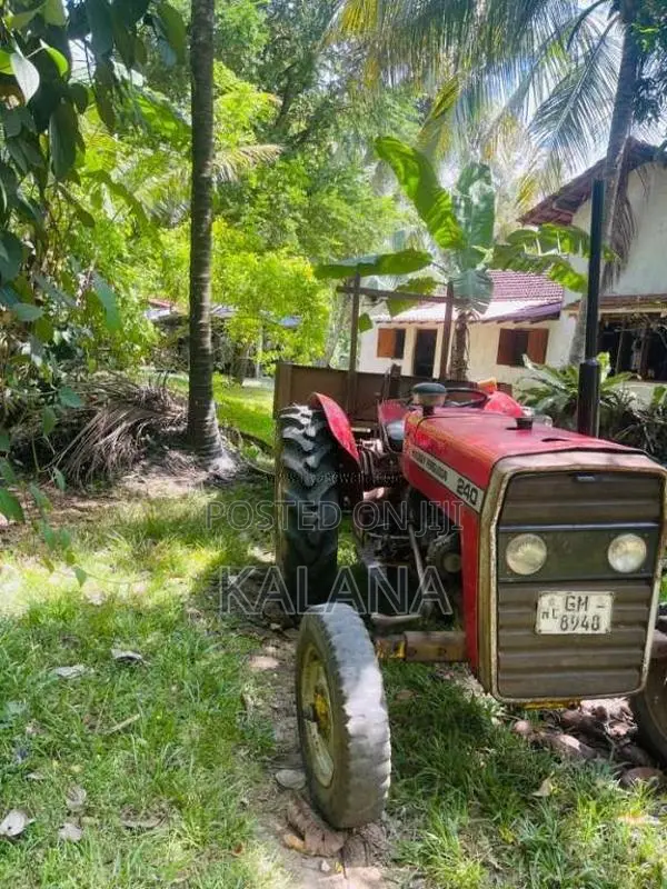 Massey-Ferguson 240 2000 Tractor (Used)