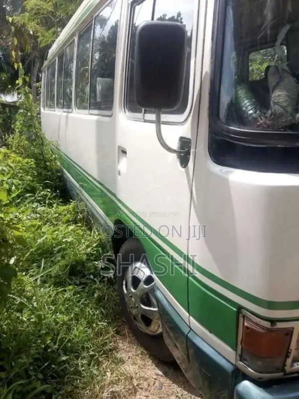 Toyota COASTER 1988 Bus (Used)