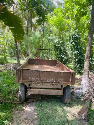 Massey-Ferguson 240 2000 Tractor (Used)