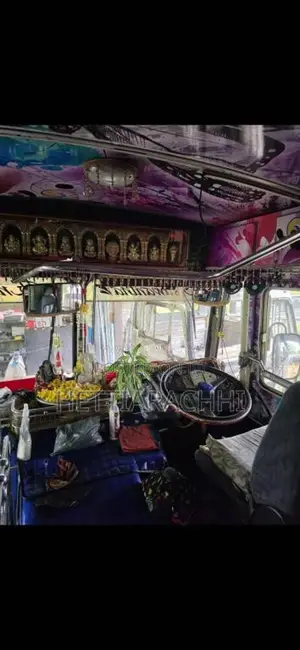 Ashok-Leyland Ashok Leyland 2014 Bus (Used)