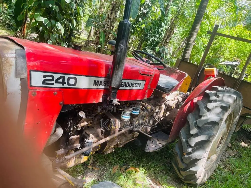 Massey-Ferguson 240 2000 Tractor (Used)