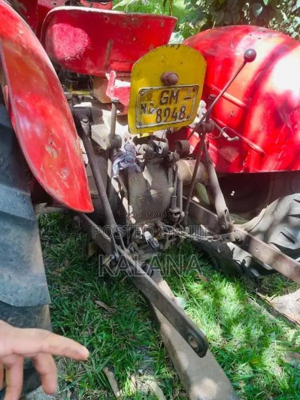 Massey-Ferguson 240 2000 Tractor (Used)
