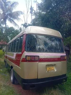 Mitsubishi Rosa 1984 Bus (Used)