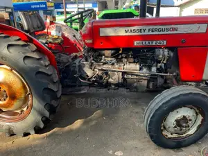 Massey-Ferguson Mf 240 2006 Tractor (Used)