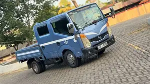 Nissan Atlas Crewcab 2004 Crew Cab (Used)