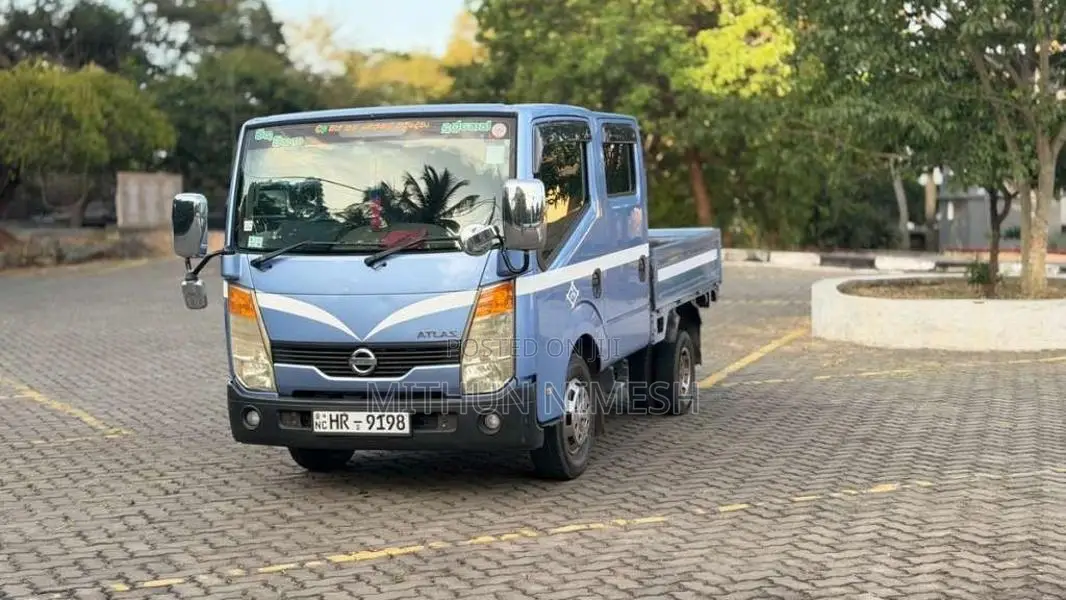 Nissan Atlas Crewcab 2004 Crew Cab (Used)