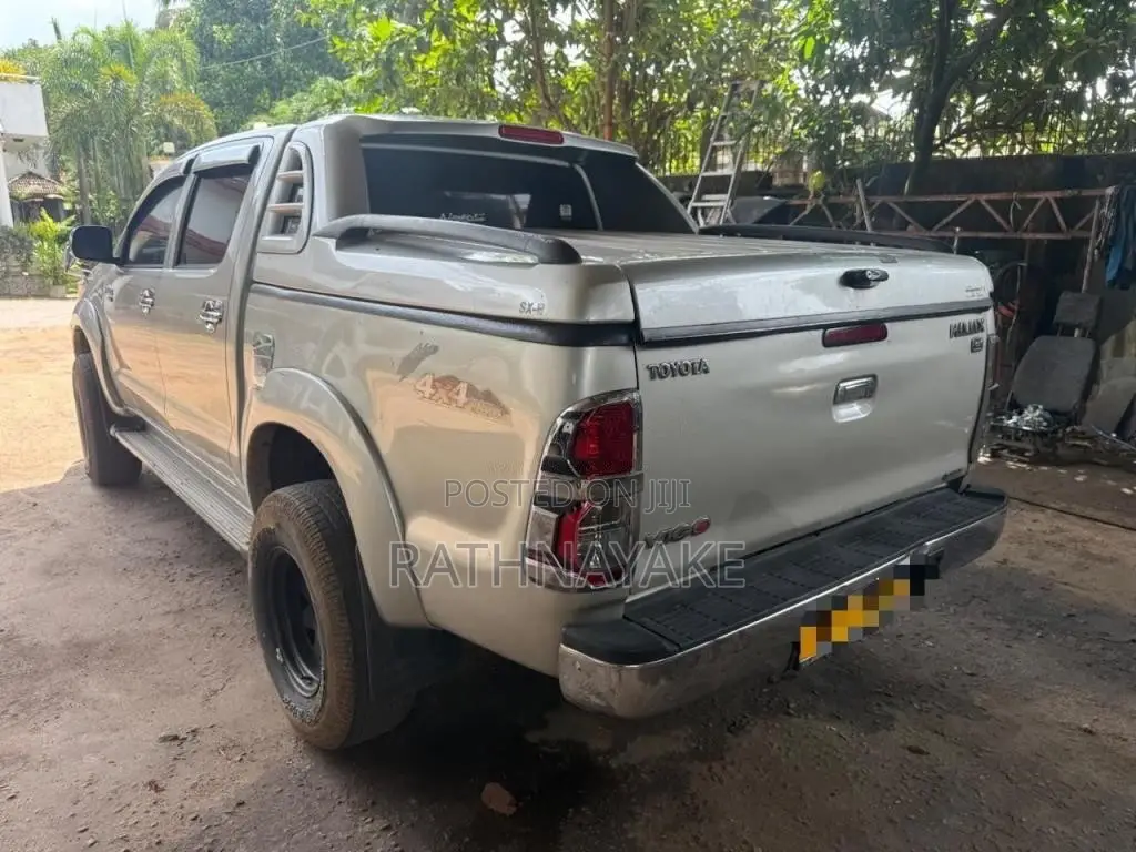 Toyota Hilux Thailand 2007 Pickup (Used)