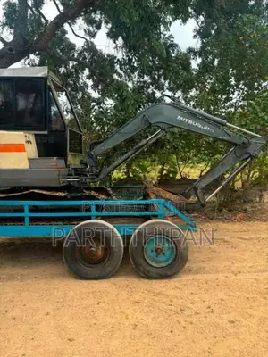 Mitsubishi Mitsubishi 2016 Tractor (Used)
