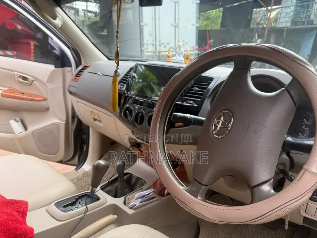 Toyota Hilux Thailand 2007 Pickup (Used)