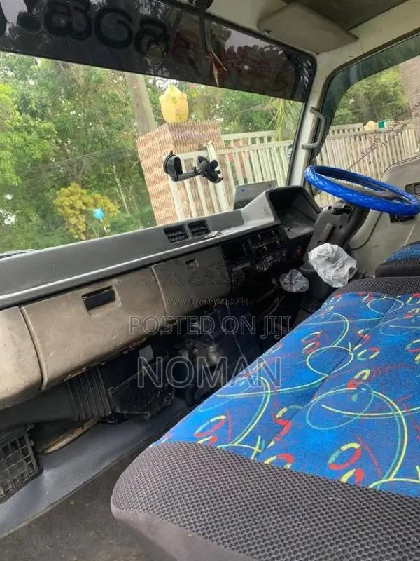 Mitsubishi Canter 1999 Lorry (Used)