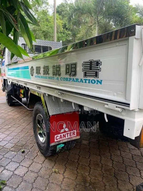 Mitsubishi Canter 1999 Lorry (Used)