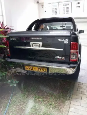 Toyota Hilux 2015 Pickup (Used)