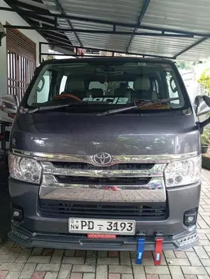 Toyota Kdh 2008 Van (Used)