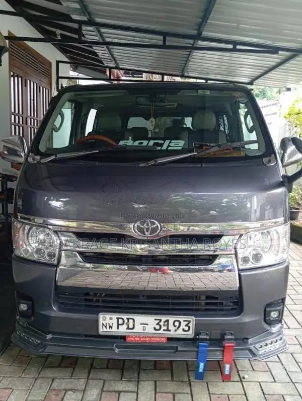 Toyota Kdh 2008 Van (Used)