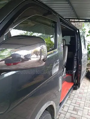 Toyota Kdh 2008 Van (Used)