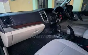 Mitsubishi Montero 2015 SUV (Used)