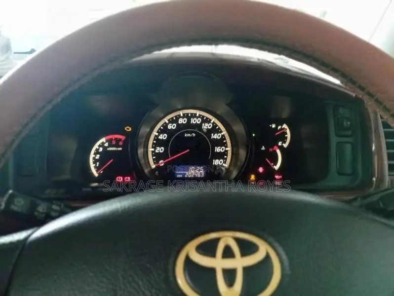 Toyota Kdh 2008 Van (Used)