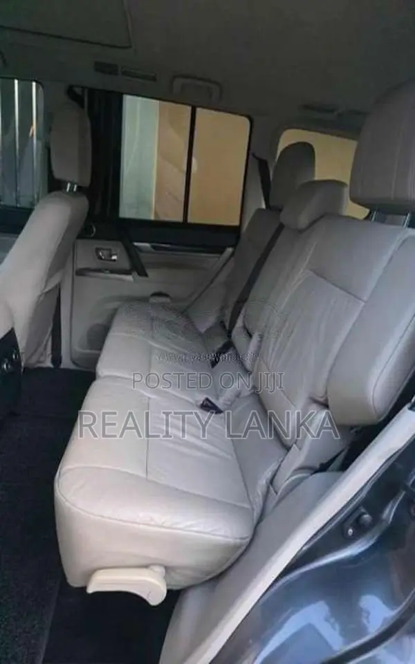 Mitsubishi Montero 2015 SUV (Used)