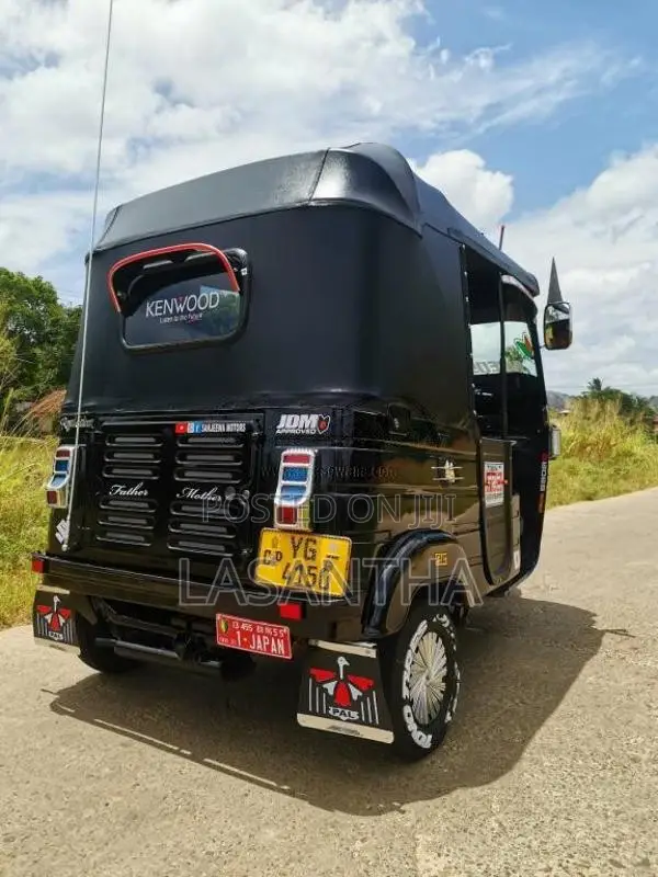 Bajaj Re 2011 Three Wheel (Used)
