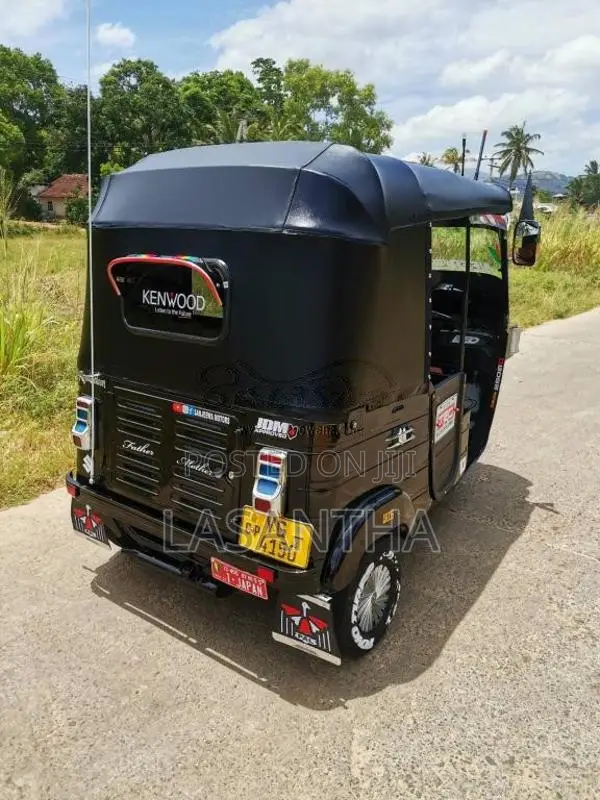 Bajaj Re 2011 Three Wheel (Used)