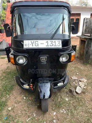 Bajaj 4 Stroke 2011 Three Wheel (Used)