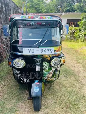 Bajaj RE 205 2010 Three Wheel (Used)
