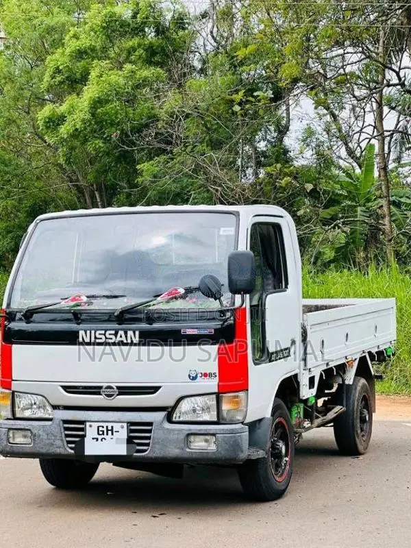 Nissan Atlas 1996 Lorry (Used)