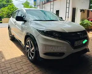 Honda Vezel RS 2017 SUV (Used)