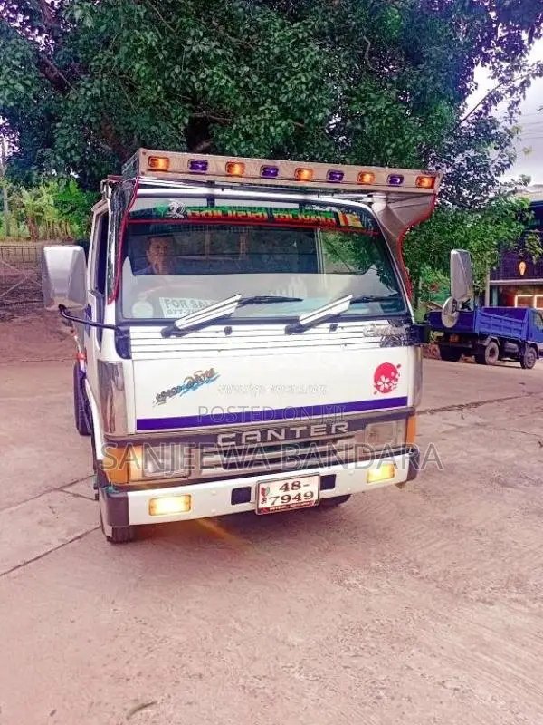 Mitsubishi CANTER 1991 Lorry (Used)