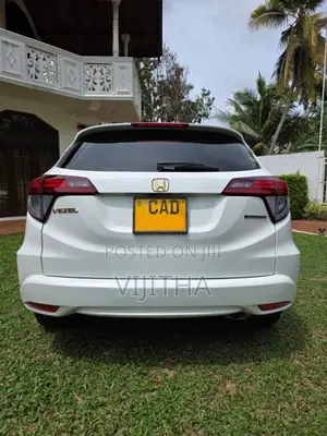 Honda Vezel Z Orange 2014 SUV (Used)