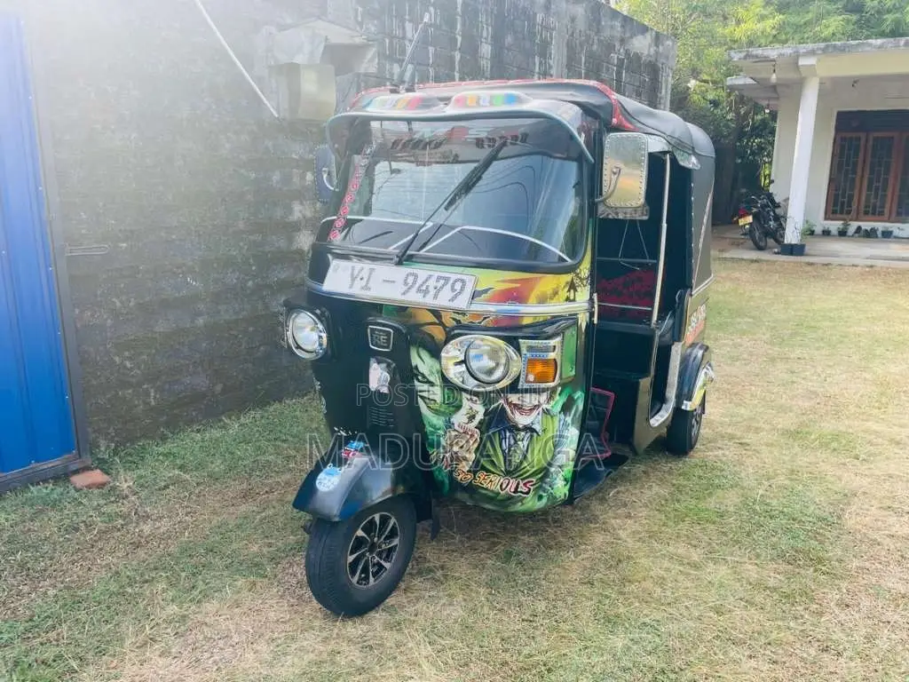 Bajaj RE 205 2010 Three Wheel (Used)