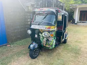 Bajaj RE 205 2010 Three Wheel (Used)