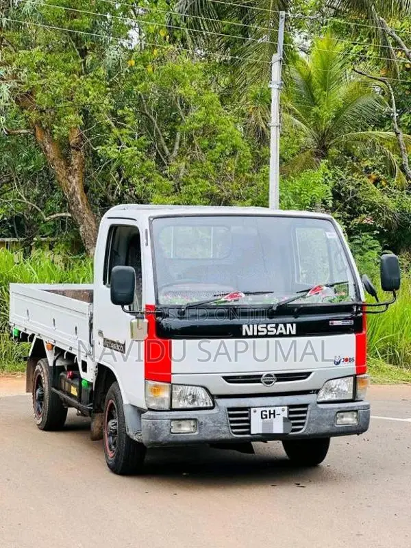Nissan Atlas 1996 Lorry (Used)