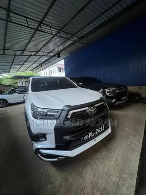 Toyota Hilux Rocco 2025 Pickup (Used)