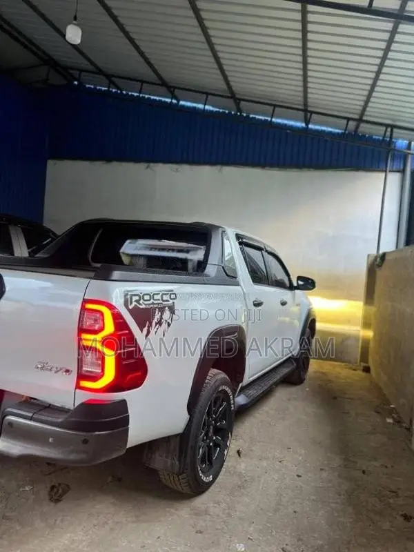 Toyota Hilux Rocco 2025 Pickup (Used)