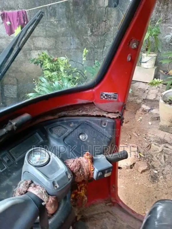 TVS King 2013 Three Wheel (Used)