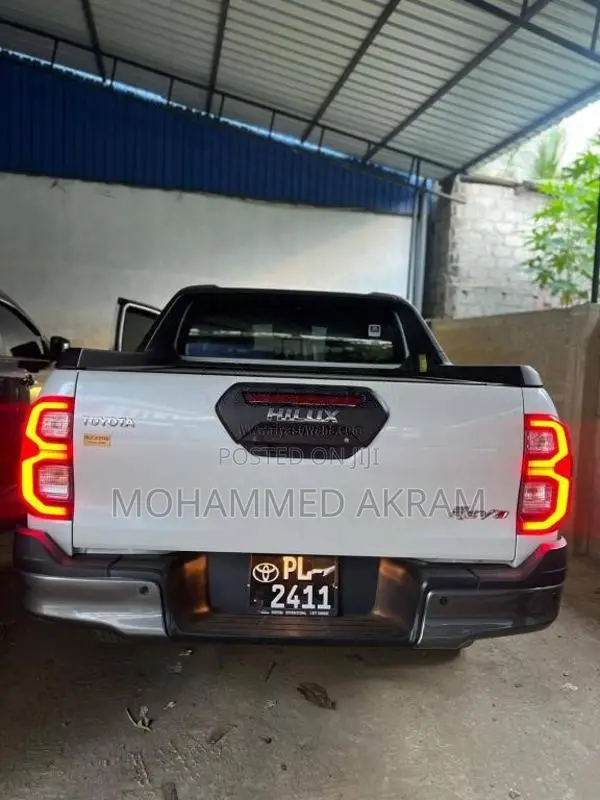 Toyota Hilux Rocco 2025 Pickup (Used)