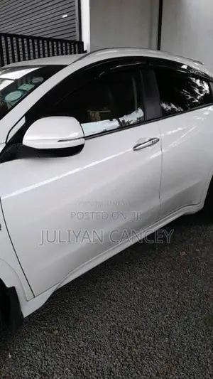 Honda Vezel 2015 SUV (Used)